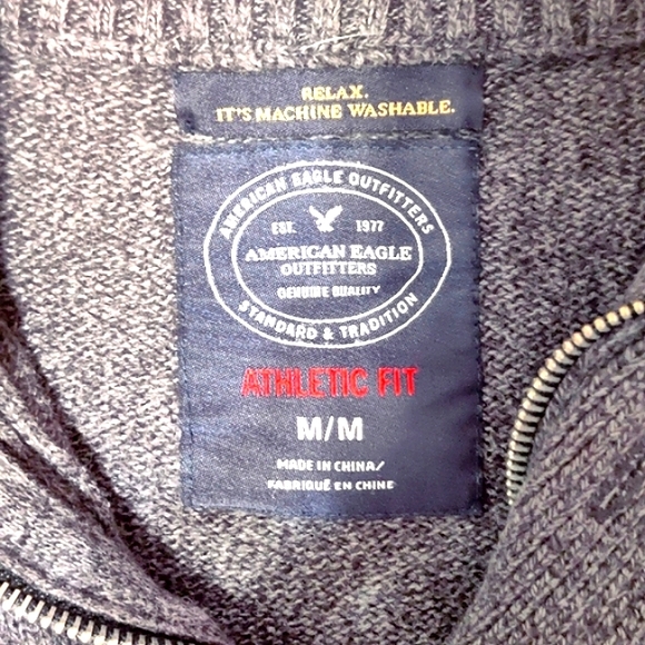 5/$50 EUC American Eagle Outfitters Men's Pullover Sweater Vintage Grey Sz.M - Picture 3 of 6